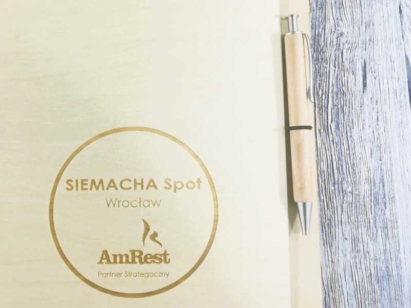 Notes z długopisem (1).jpg