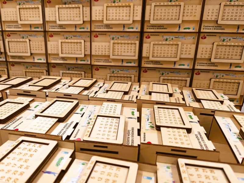 Organizer z kalendarzem (3).jpg